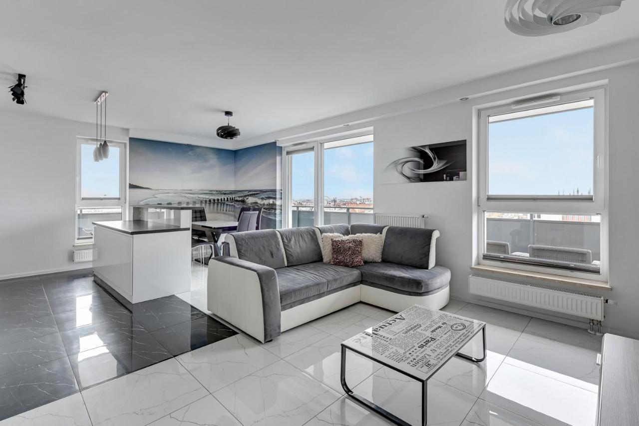 Grand Apartments - Luxury Apartment On The 11Th Floor With A View Of The Old Town Gdansk Bagian luar foto